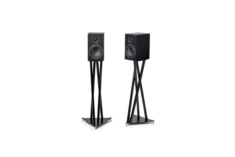 Tristand-black-speakers